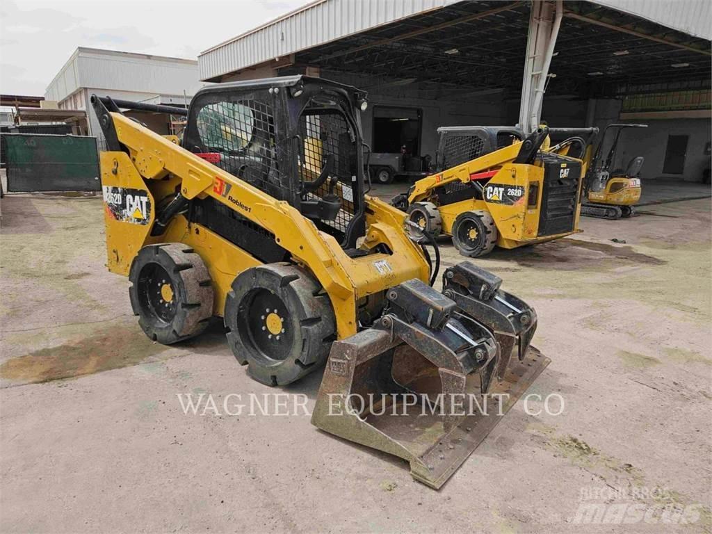CAT 262D 滑移装载机