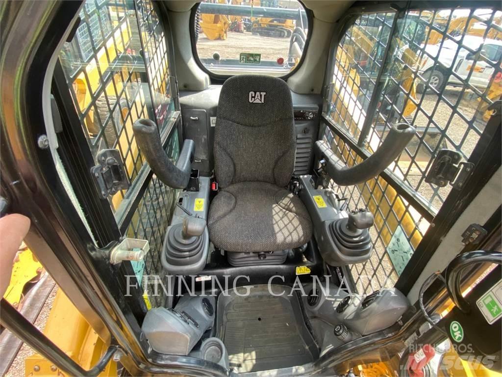 CAT 262D 滑移装载机