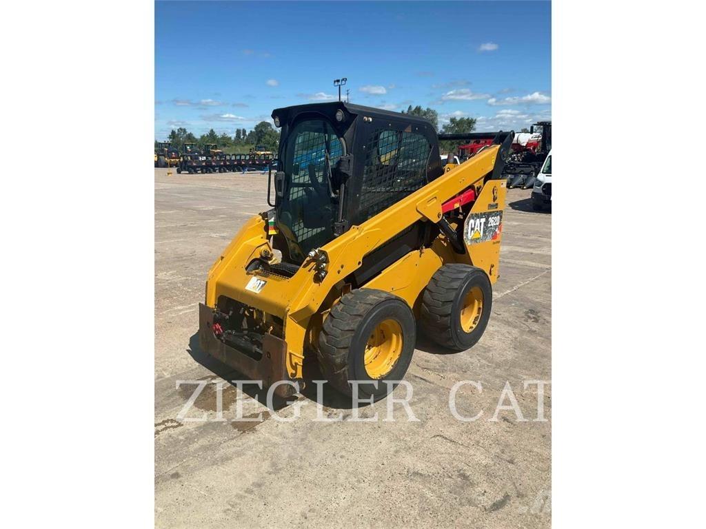 CAT 262D 滑移装载机