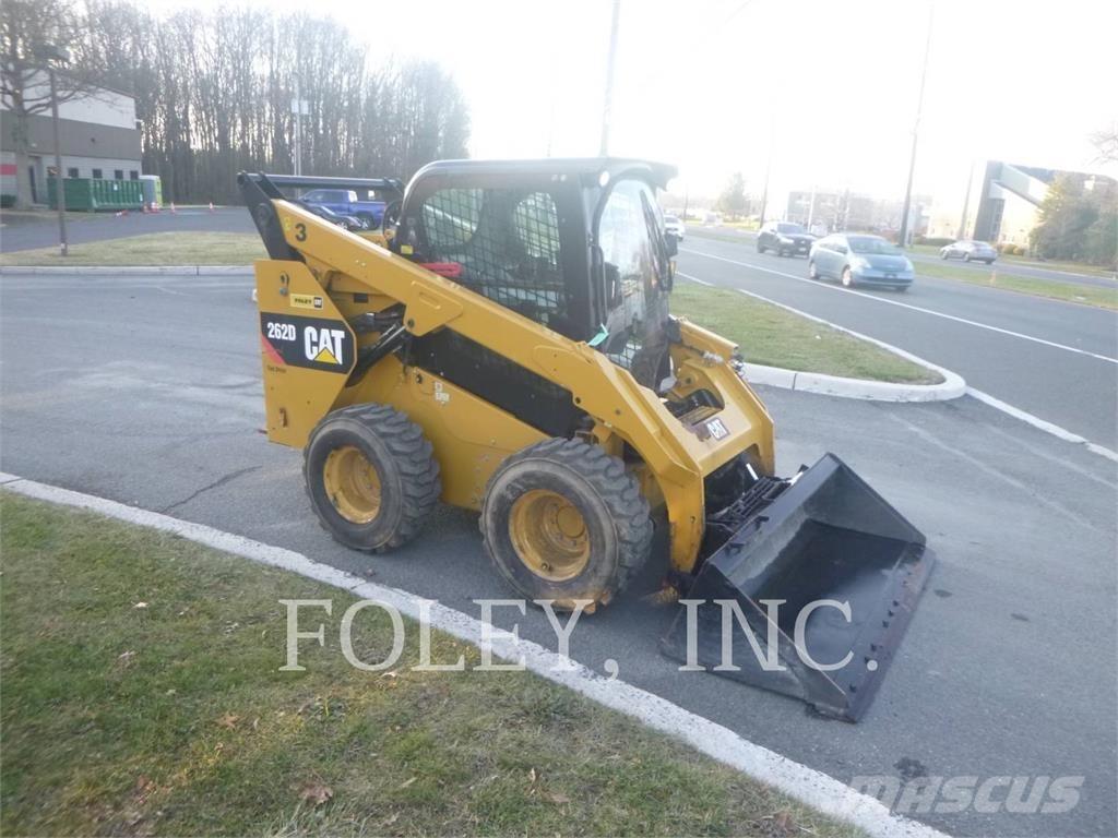 CAT 262D 滑移装载机