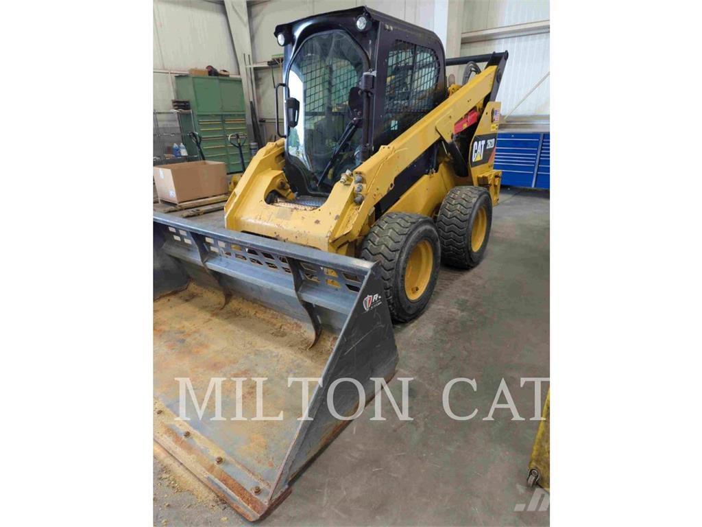 CAT 262D 滑移装载机