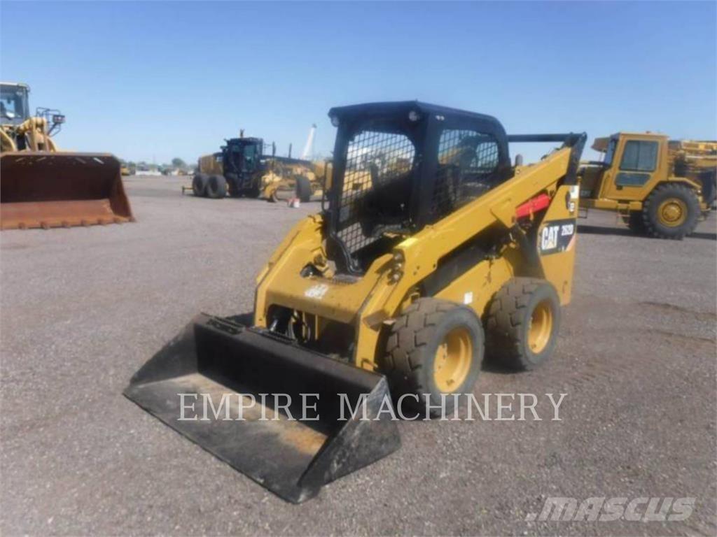 CAT 262D 滑移装载机