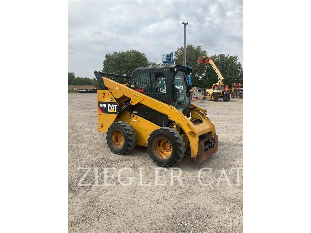 CAT 262D 滑移装载机