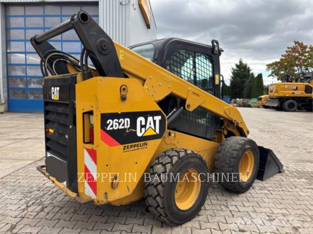CAT 262D 滑移装载机