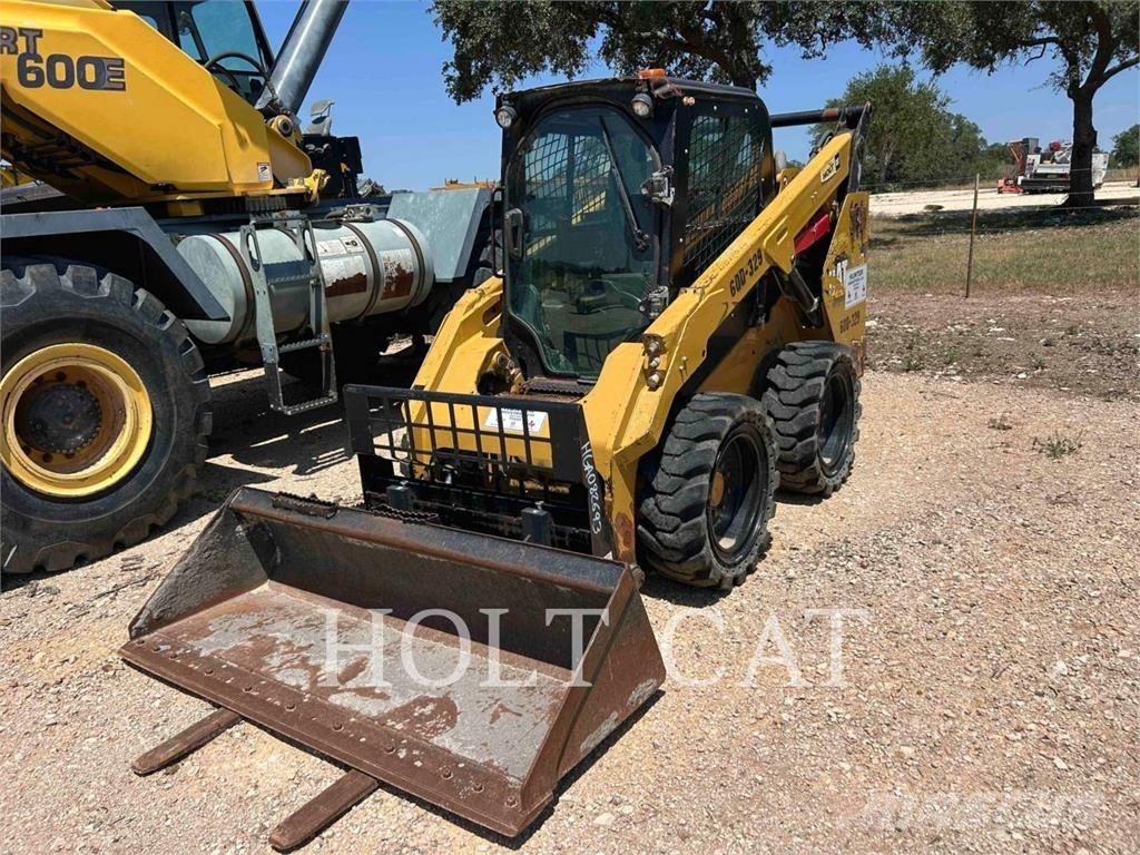 CAT 262D 滑移装载机