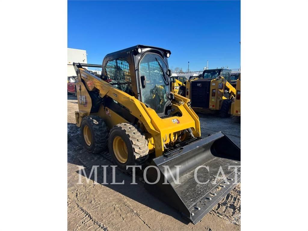 CAT 262D 3 滑移装载机