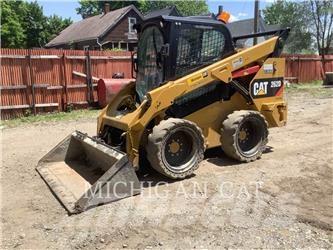 CAT 262D A2Q+ 滑移装载机