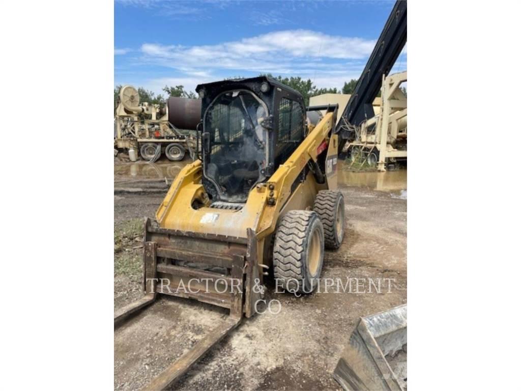 CAT 262D H3CB 滑移装载机