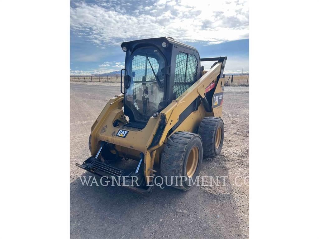 CAT 262D HF 滑移装载机