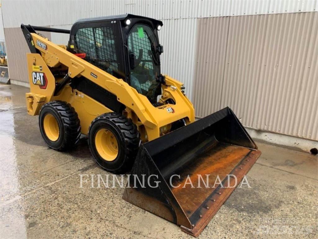 CAT 262D3 滑移装载机