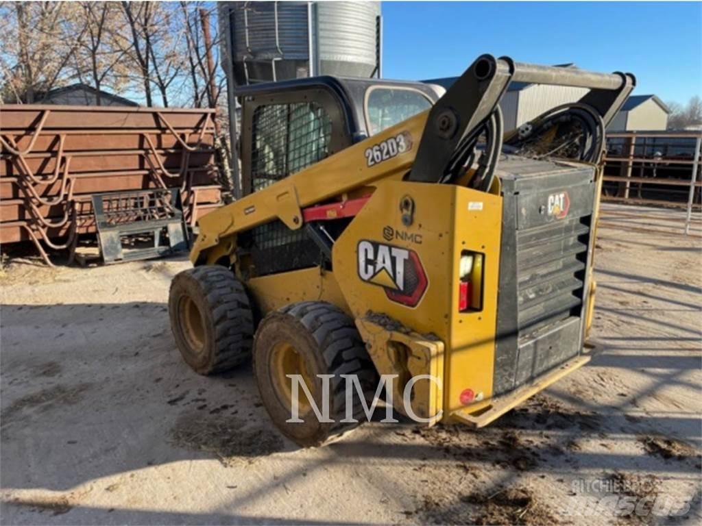 CAT 262D3 滑移装载机