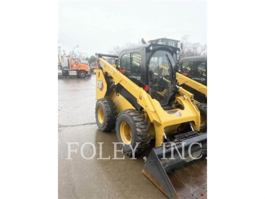 CAT 262D3 滑移装载机