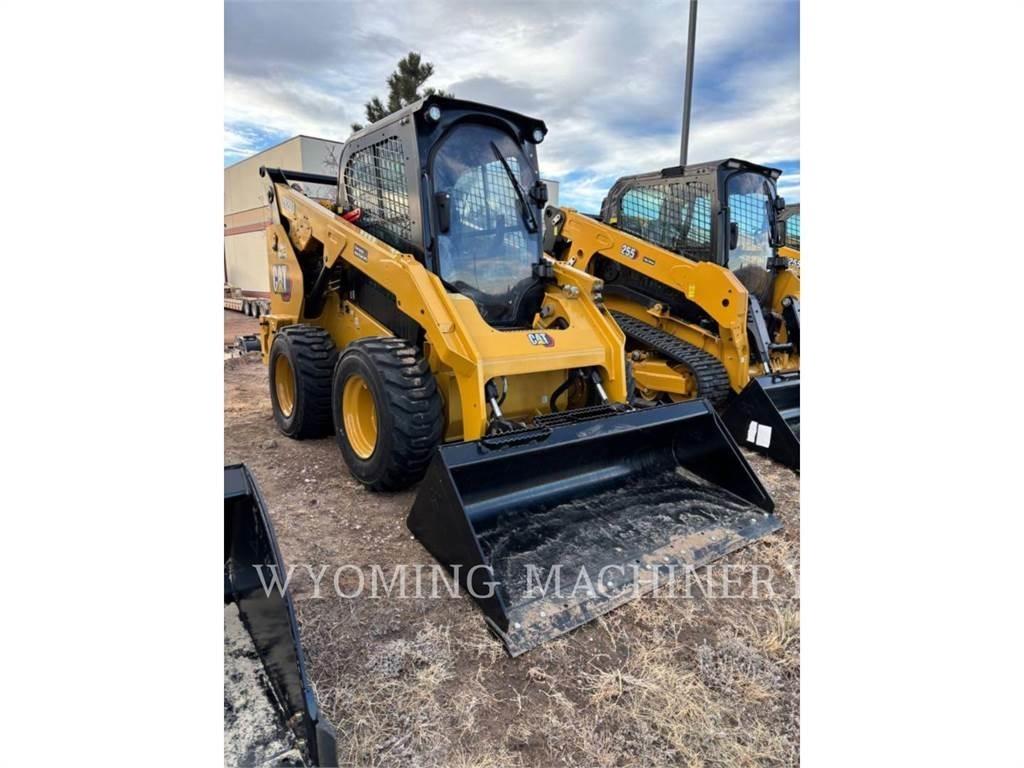 CAT 262D3 滑移装载机
