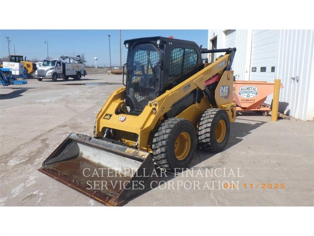 CAT 262D3 滑移装载机