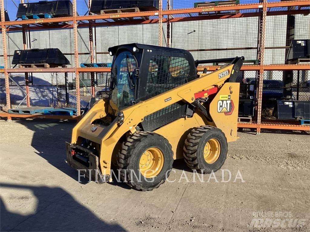 CAT 262D3 滑移装载机