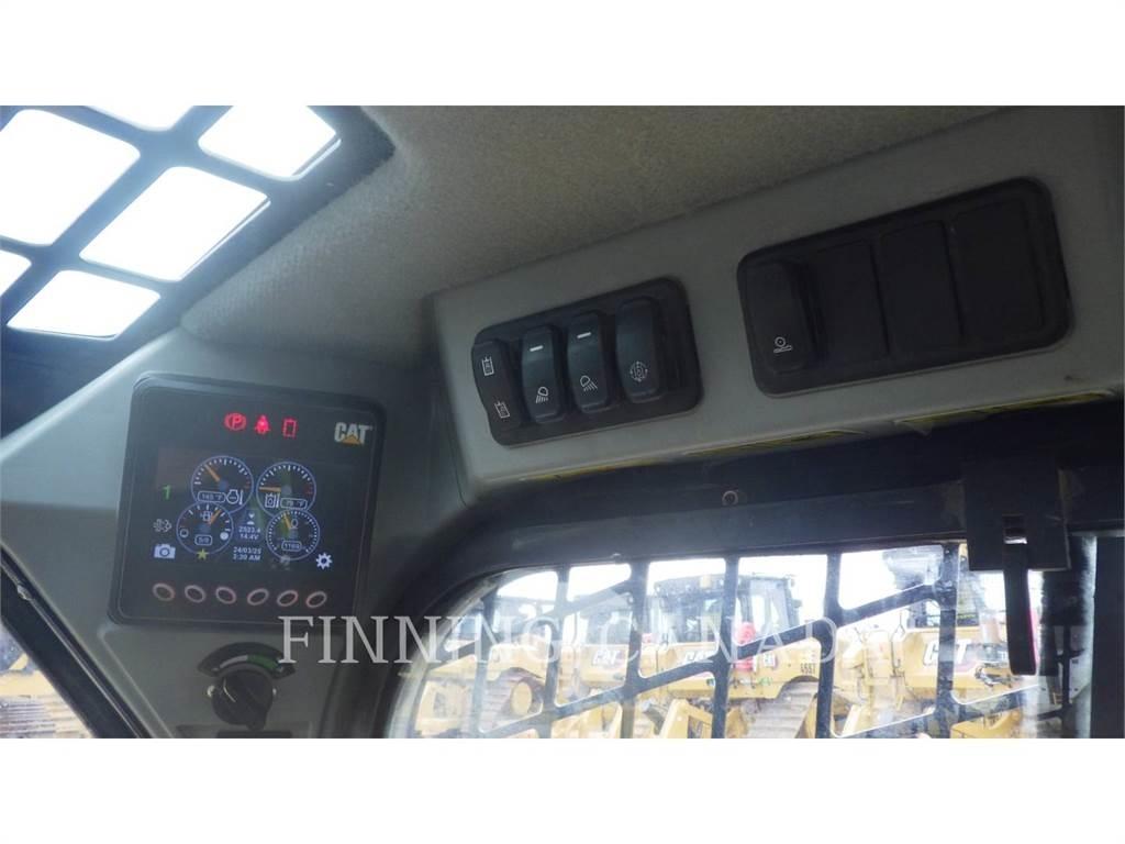 CAT 262D3 履带式装载机