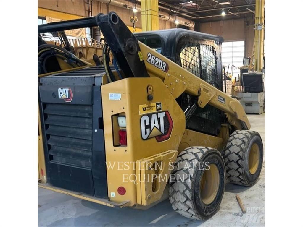 CAT 262D3 滑移装载机