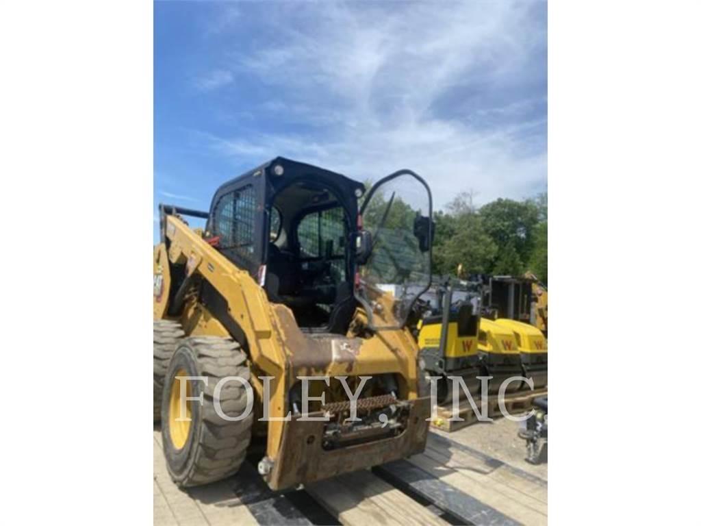 CAT 262D3 滑移装载机