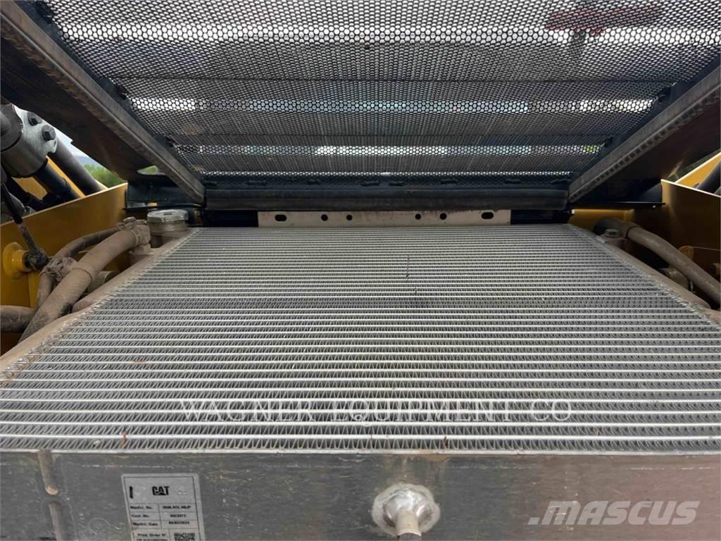 CAT 262D3 滑移装载机
