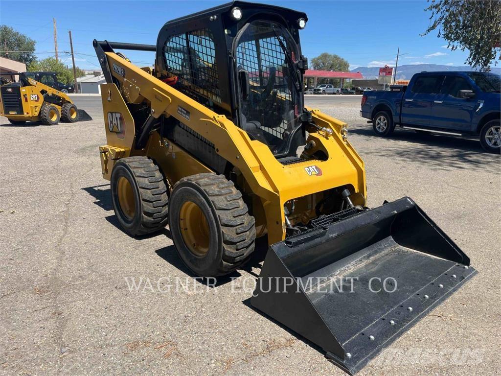 CAT 262D3 滑移装载机