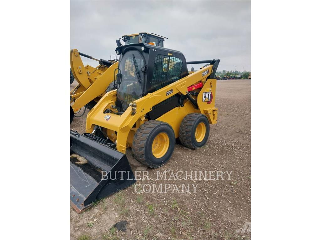 CAT 262D3 滑移装载机