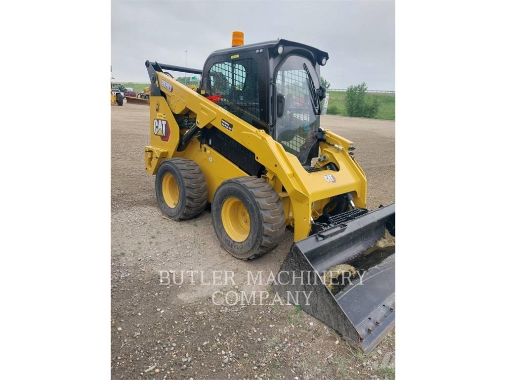 CAT 262D3 滑移装载机