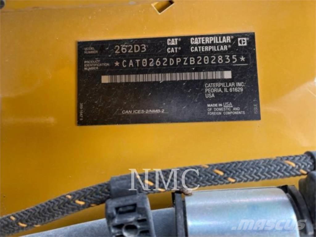 CAT 262D3 滑移装载机