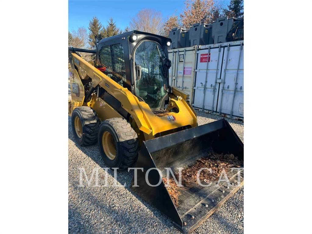 CAT 262D3 滑移装载机