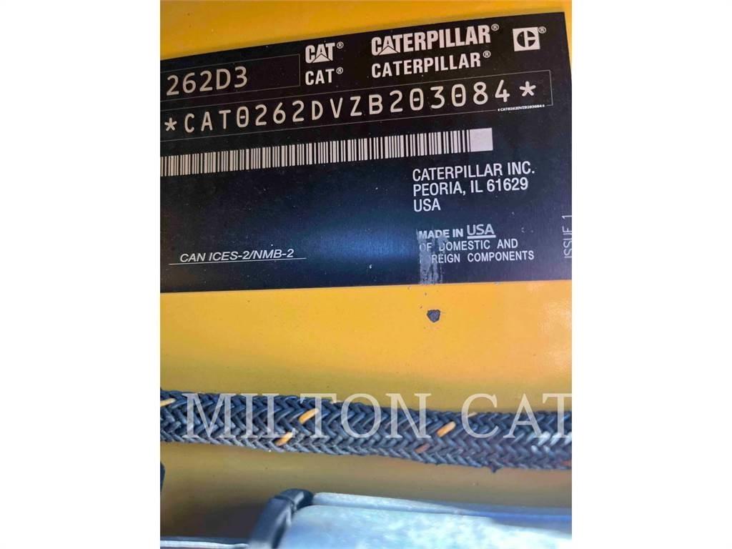 CAT 262D3 滑移装载机