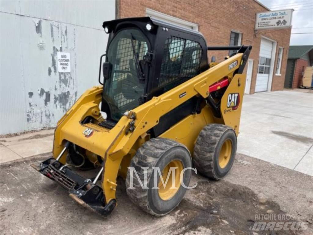 CAT 262D3 滑移装载机
