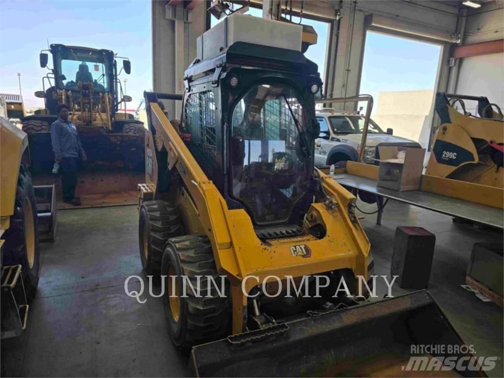 CAT 262D3 滑移装载机