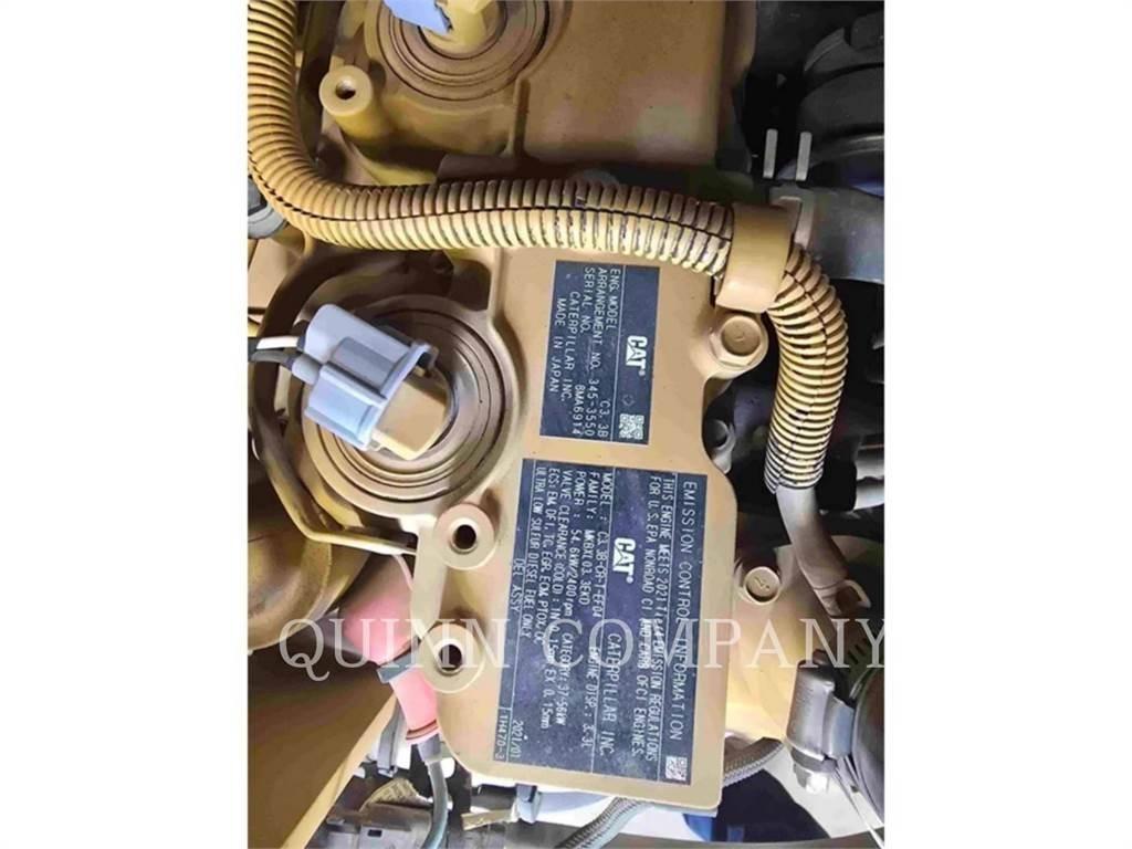 CAT 262D3 滑移装载机