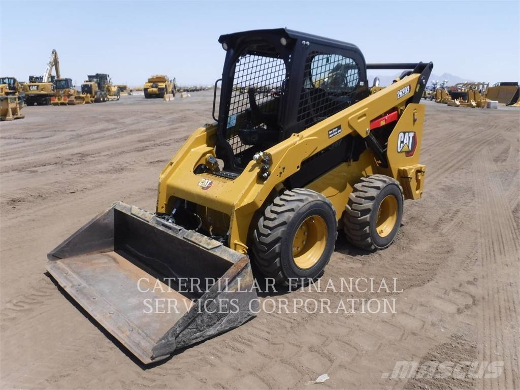 CAT 262D3 滑移装载机