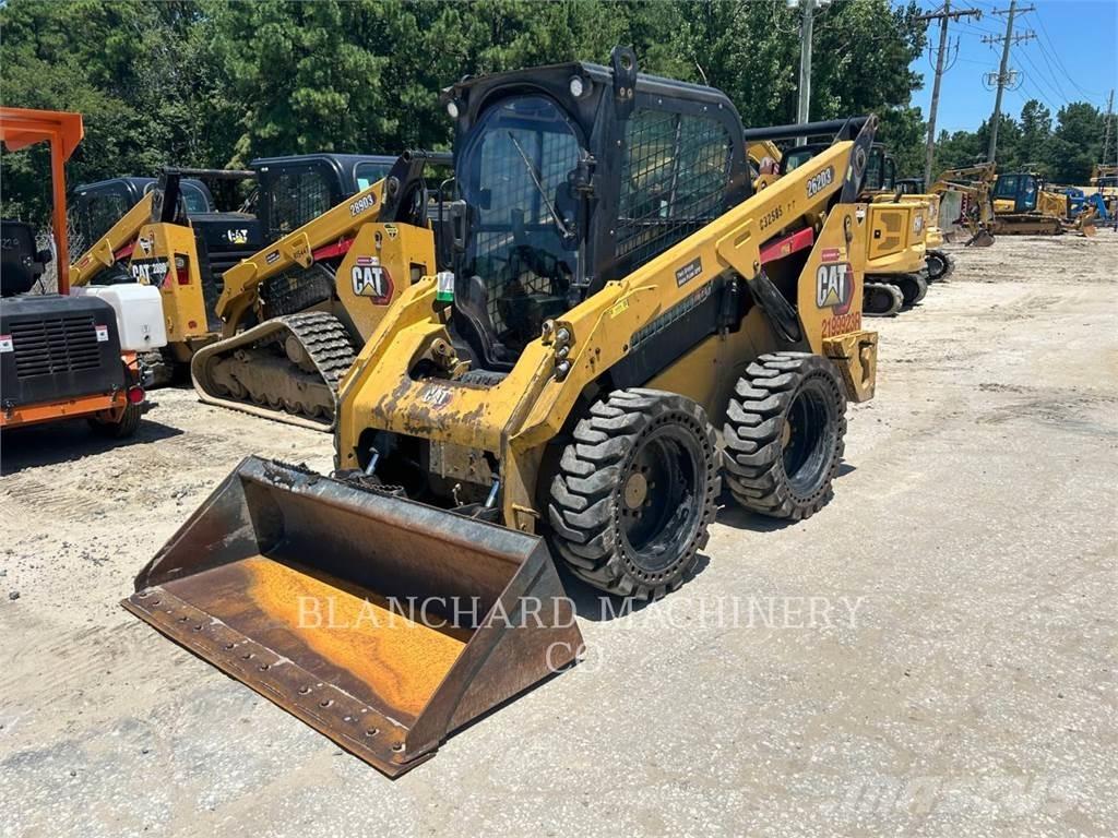 CAT 262D3 滑移装载机