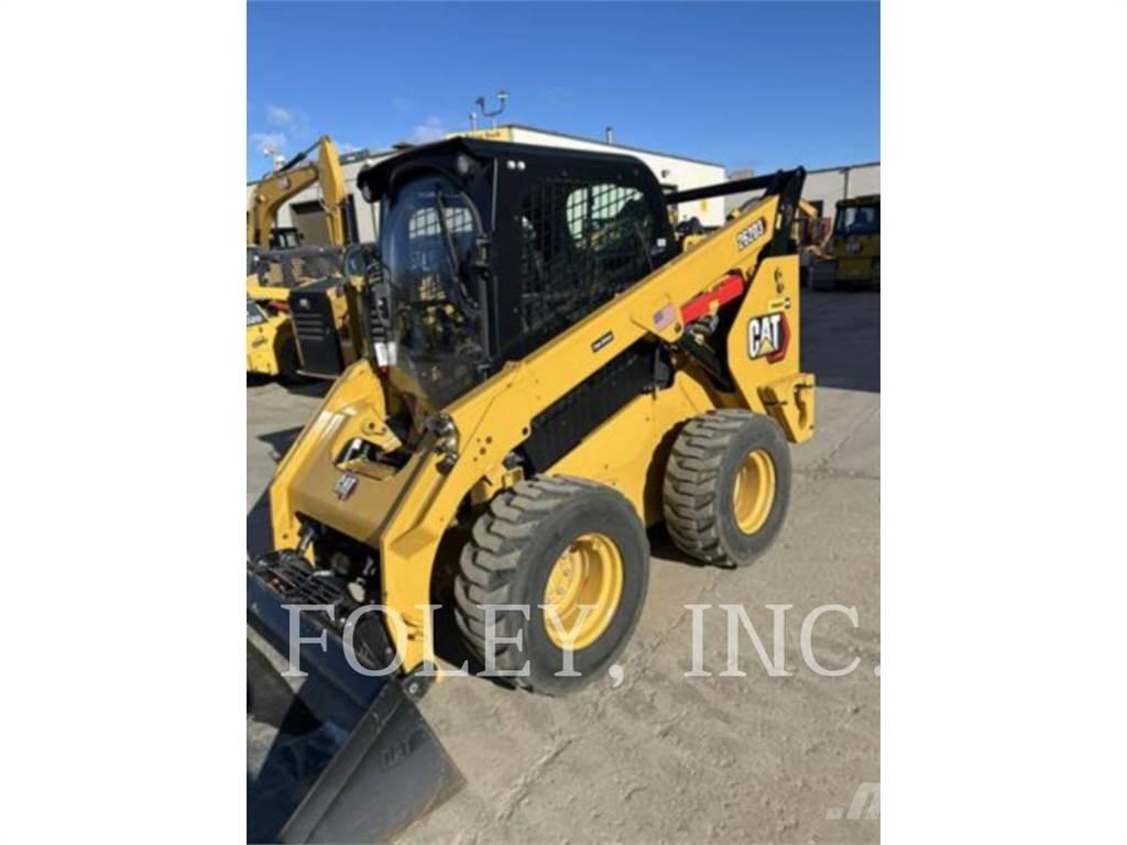CAT 262D3 滑移装载机