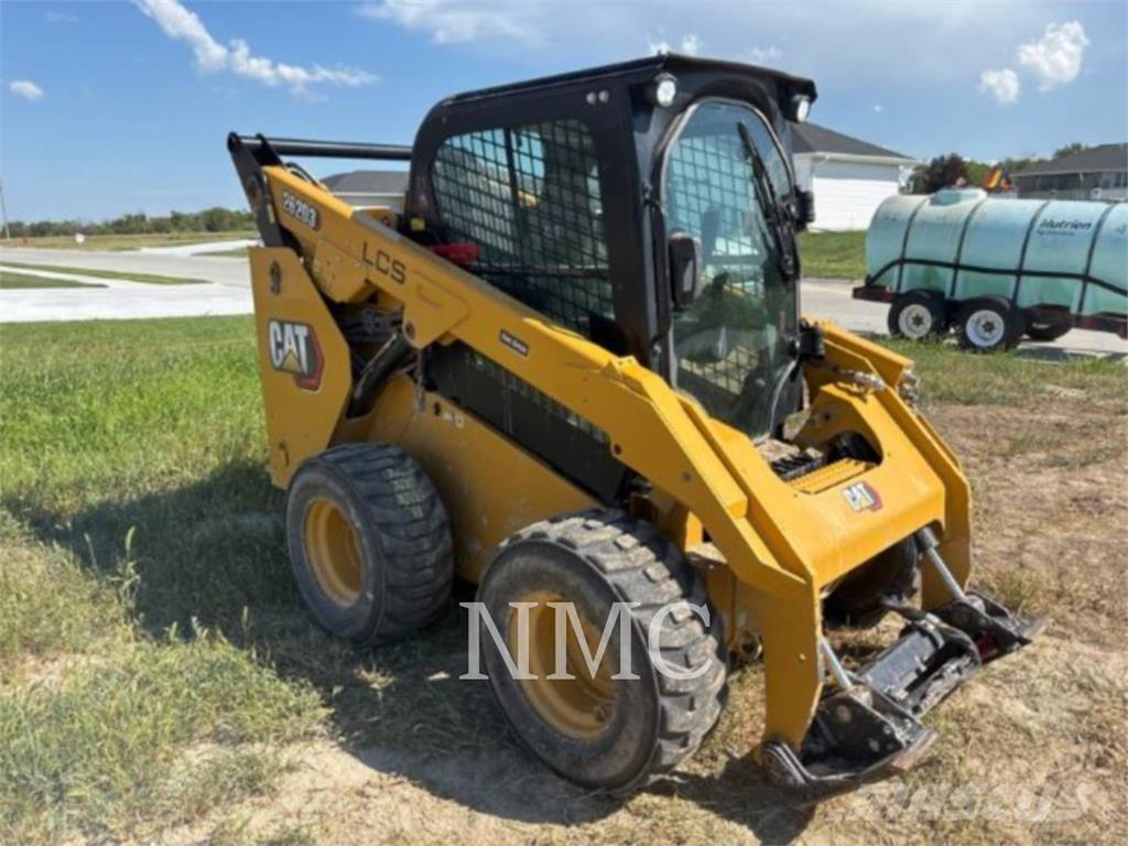 CAT 262D3 滑移装载机