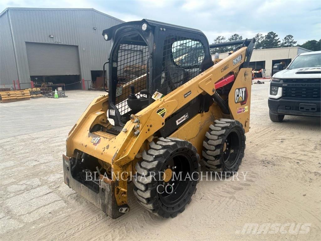 CAT 262D3 滑移装载机