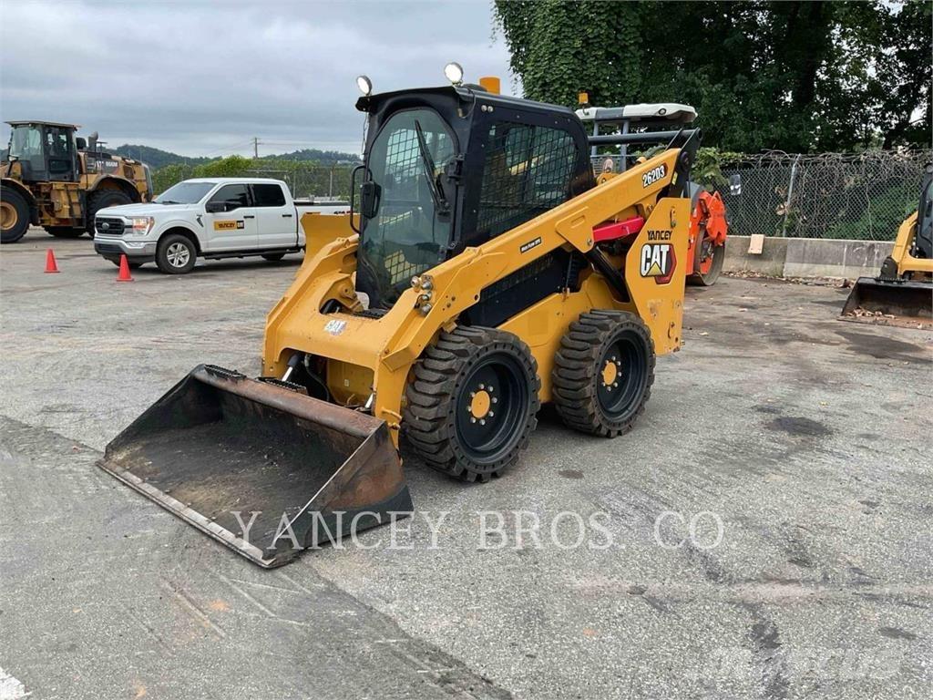 CAT 262D3 滑移装载机