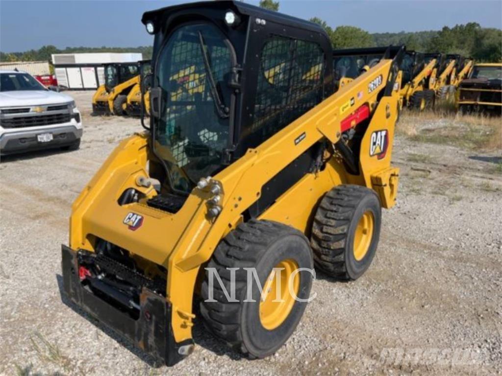 CAT 262D3 滑移装载机