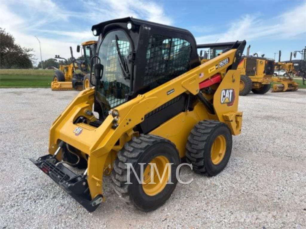 CAT 262D3 滑移装载机