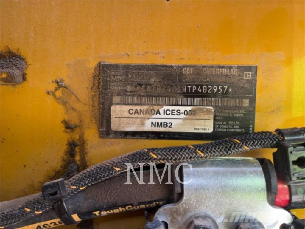CAT 262D3 滑移装载机