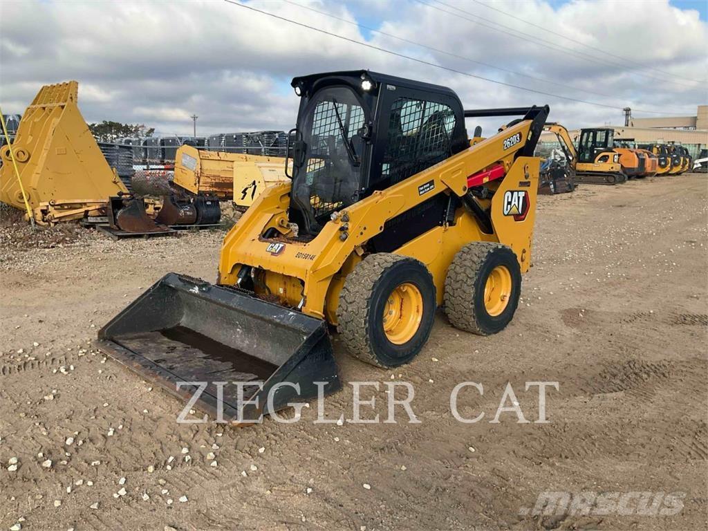 CAT 262D3 滑移装载机