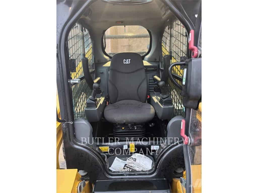 CAT 262D3 C3H2 滑移装载机