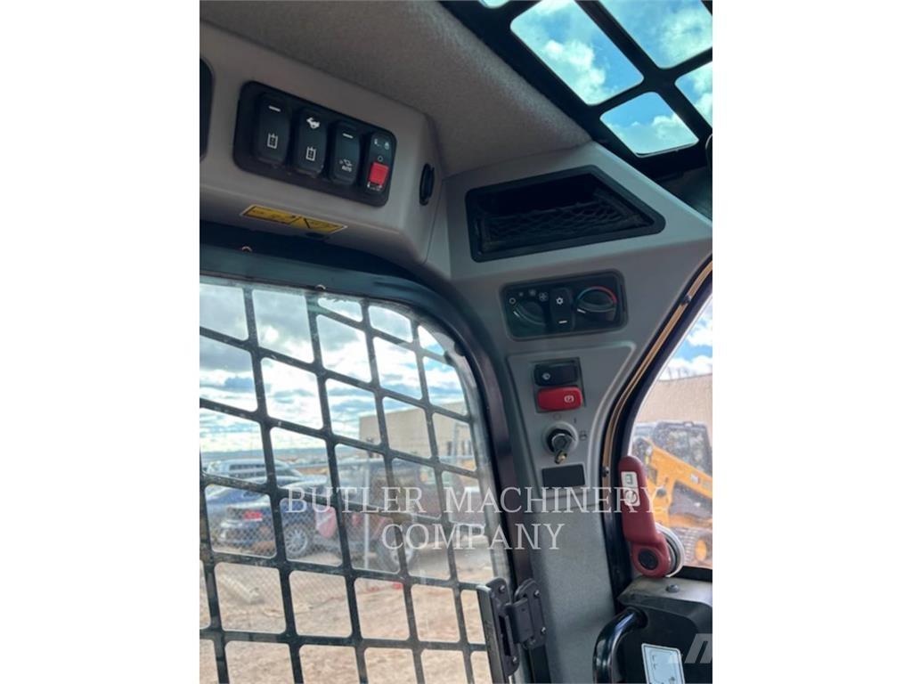 CAT 262D3 C3H3 滑移装载机