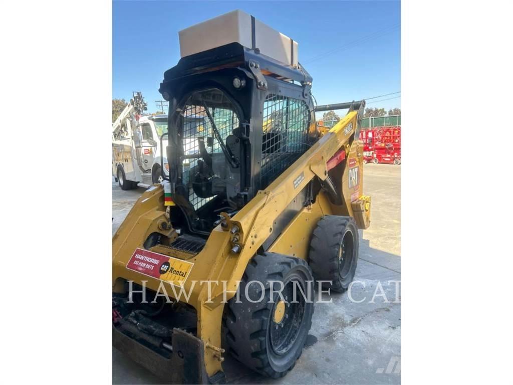 CAT 262D3 H2O 滑移装载机