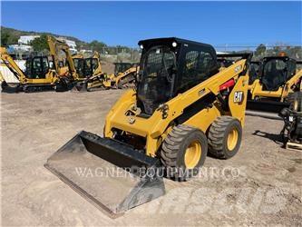 CAT 262D3 HF 滑移装载机