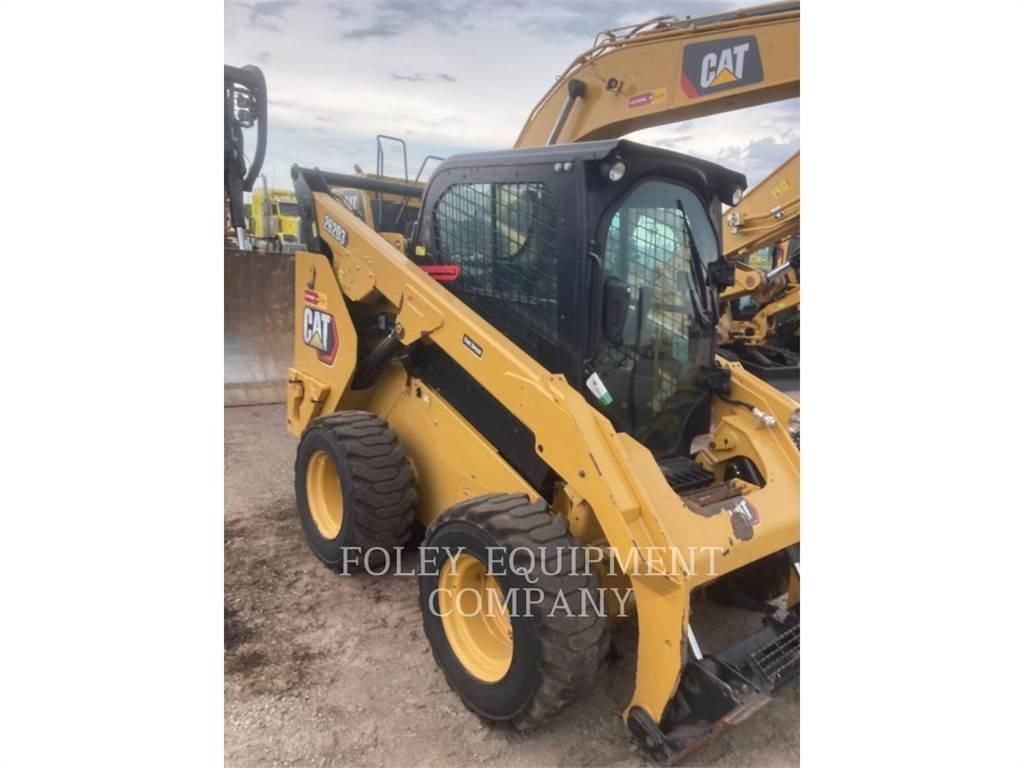 CAT 262D3STD2C 滑移装载机