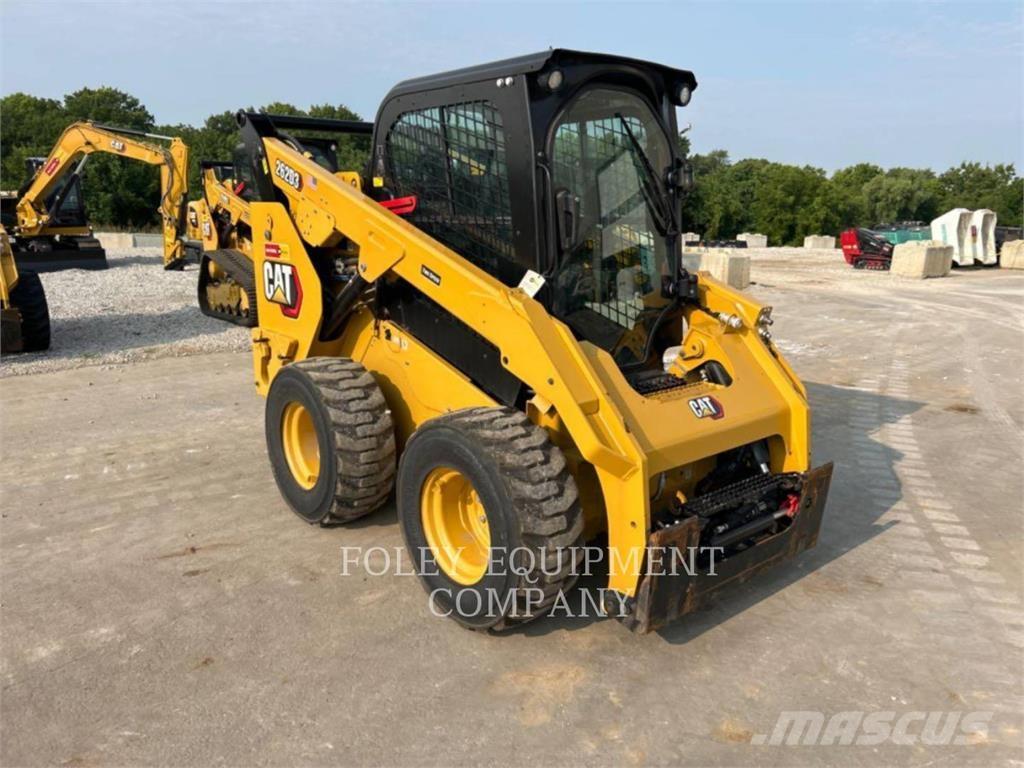 CAT 262D3STD2C 滑移装载机