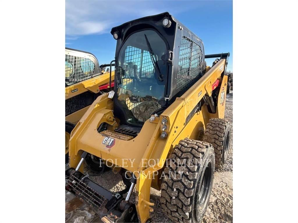 CAT 262D3STD2C 滑移装载机