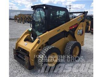 CAT 262D3STD2C 滑移装载机